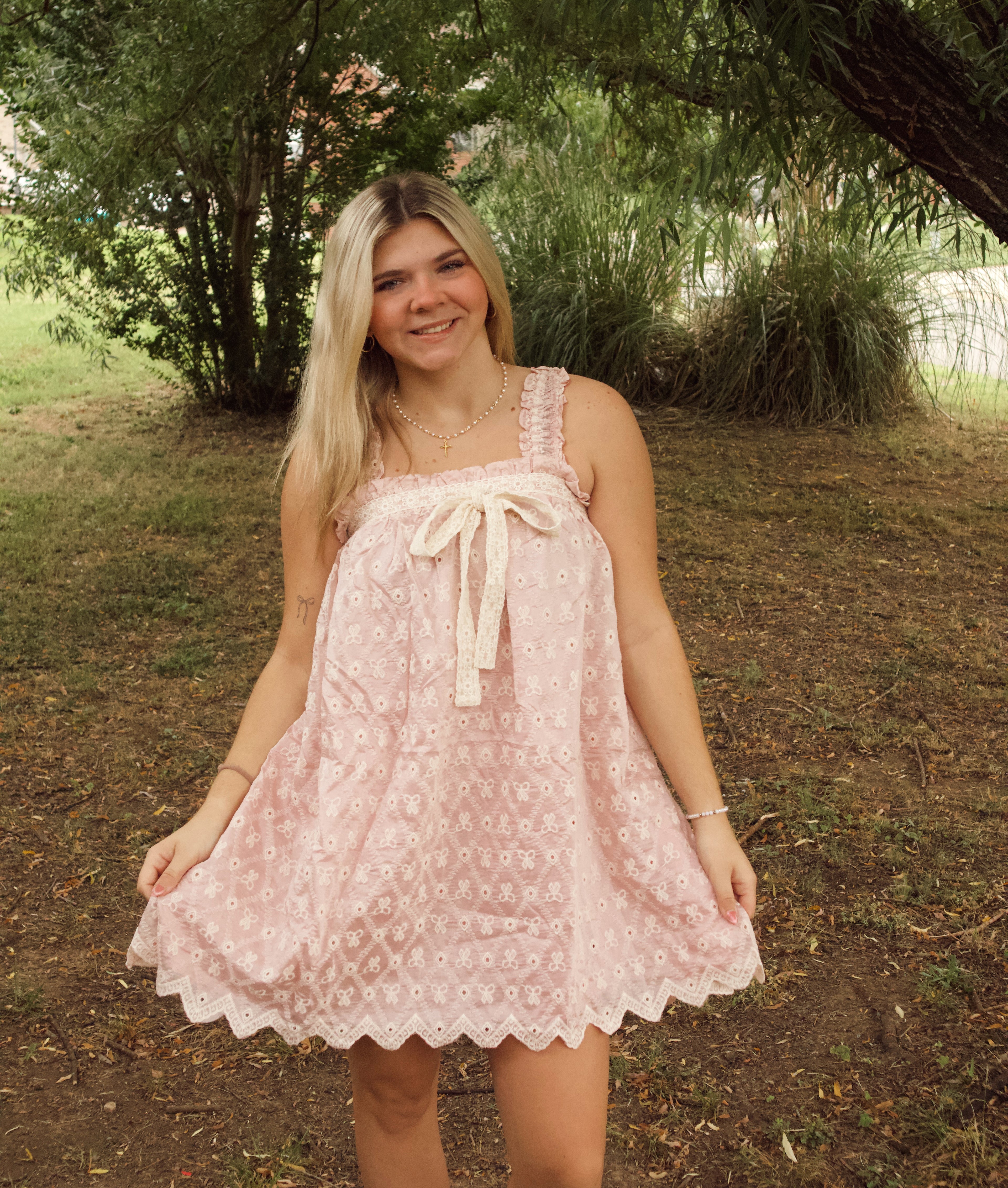 Pink bow lace dress